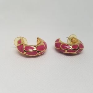 Pre-Owned Gold and Pink Snake Print Hoop Earrings.Great Used Condition. Pierced